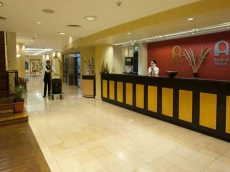 Austral Plaza Hotel 코모도로리바다비아 외부 사진