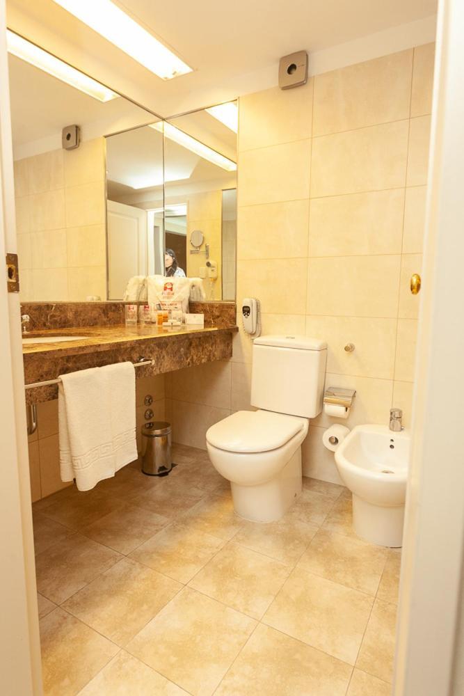 Austral Plaza Hotel 코모도로리바다비아 객실 사진