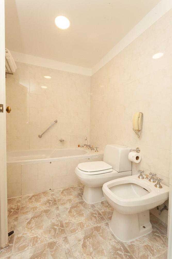 Austral Plaza Hotel 코모도로리바다비아 객실 사진