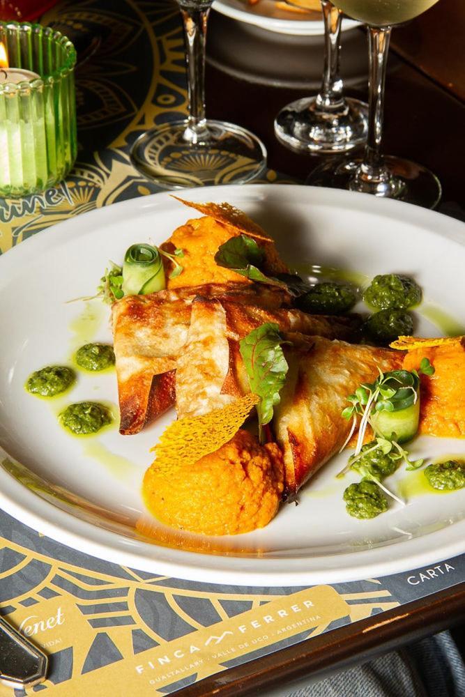 Austral Plaza Hotel 코모도로리바다비아 외부 사진