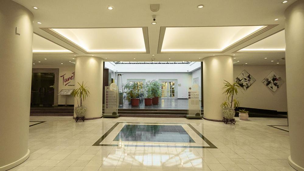 Austral Plaza Hotel 코모도로리바다비아 외부 사진