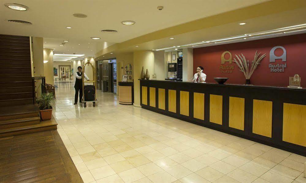 Austral Plaza Hotel 코모도로리바다비아 외부 사진